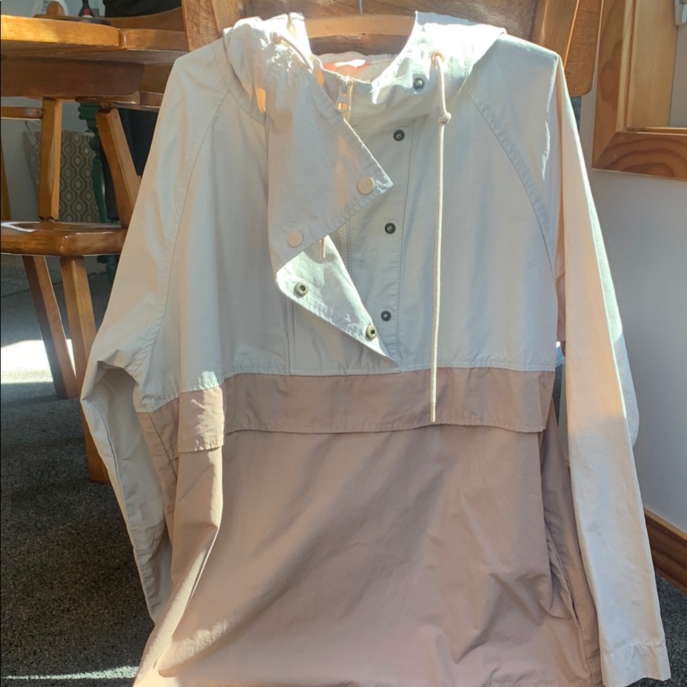 NWOT FAHERTY Women's two tone pinkish Beige Hooded Jacket/ windbreaker